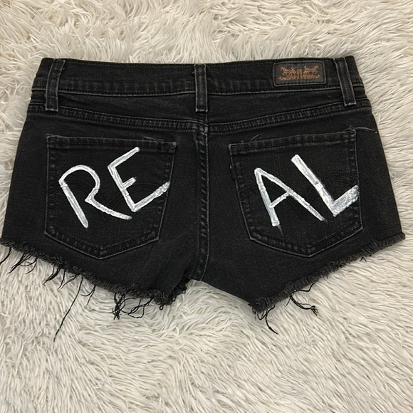 Levi’s Distressed fade short shorts stretch denim! Custom faded lettering - Picture 1 of 4
